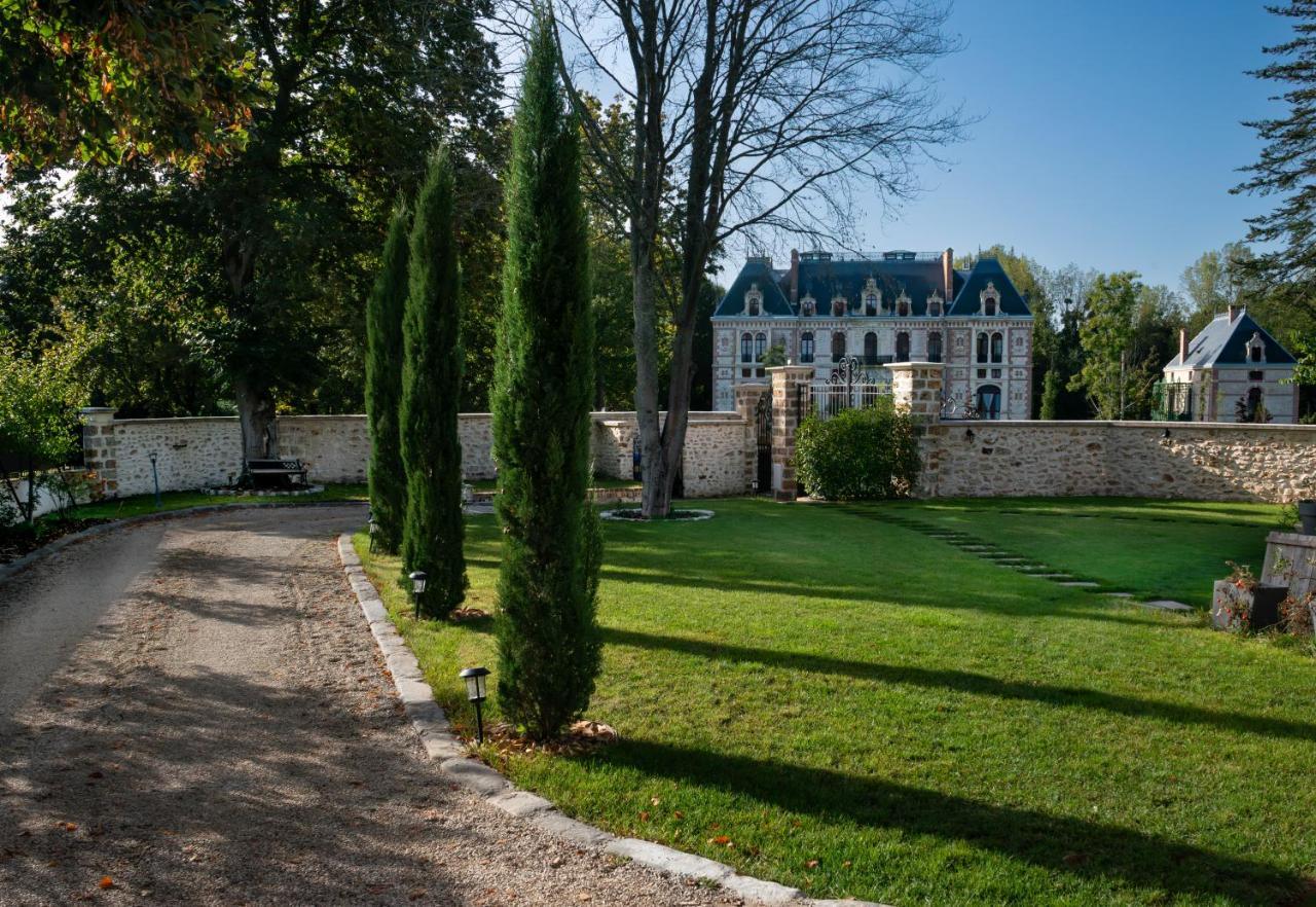 Le Clocher De La Duchesse Bonnelles Экстерьер фото